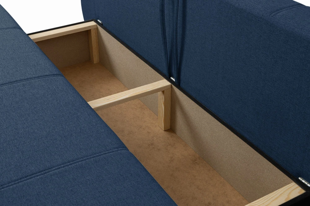 Sofa IWA neve 77 4.jpg